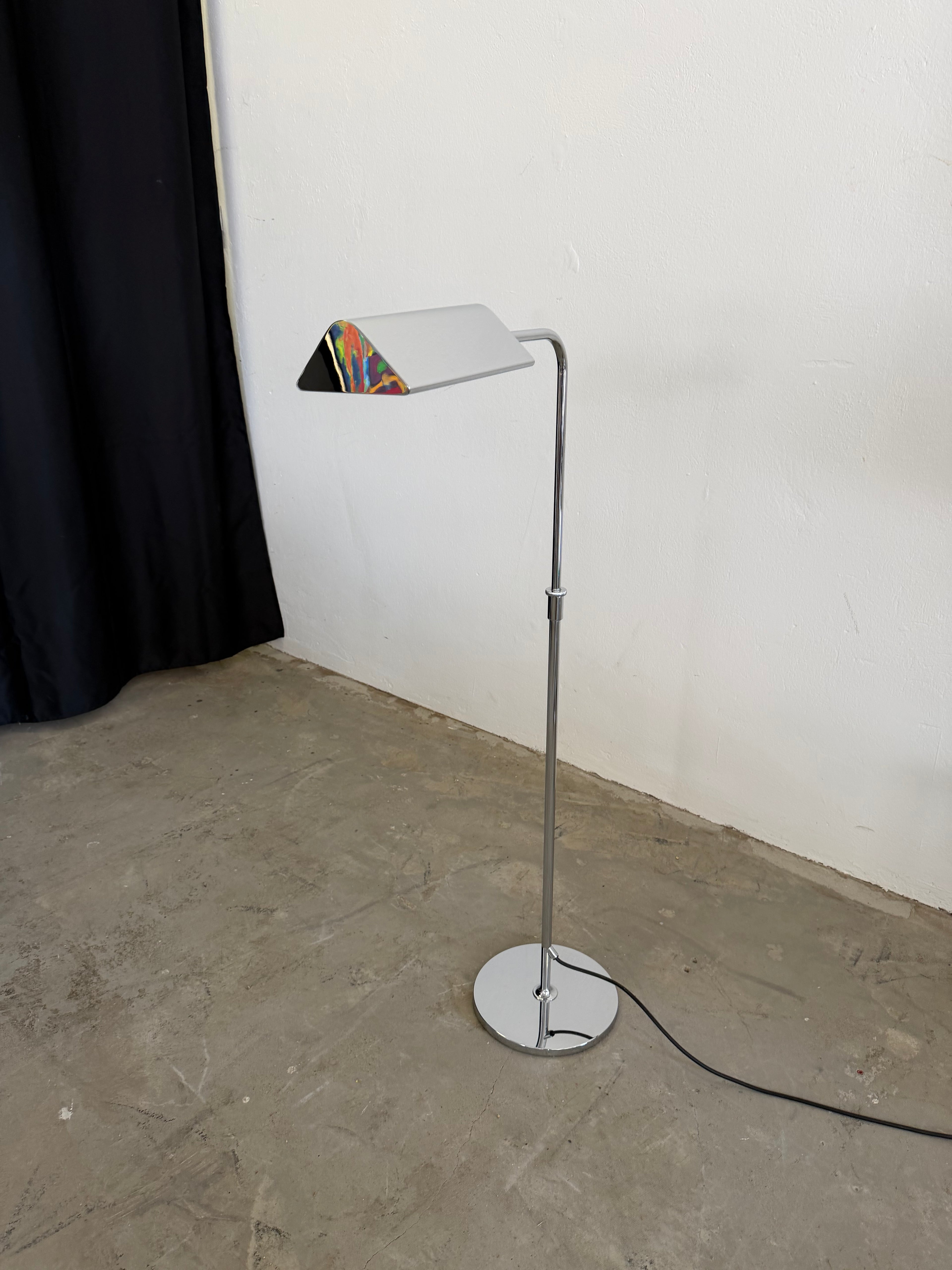 Florian Schulz Stehlampe, 1970er – Verchromte Hollywood Regency Designleuchte – Höhenverstellbar & Schwenkbar – Vintage Deutschland
