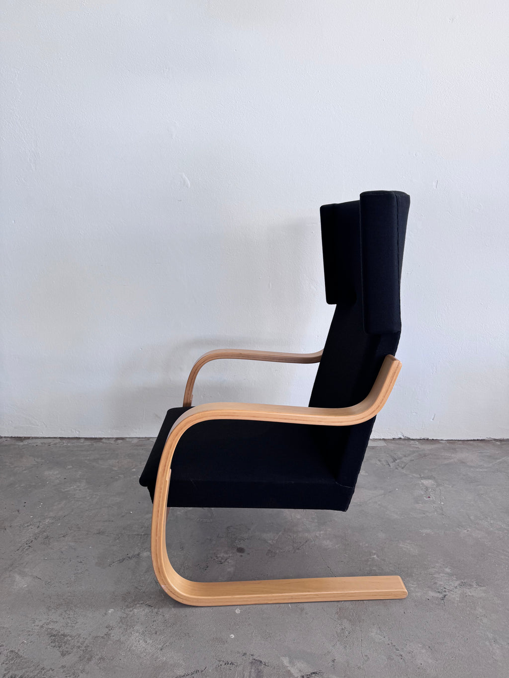 Alvar Aalto 36/401 Freischwinger Sessel für Artek, 1950er – Birke & schwarzer Stoff, Mid-Century Design