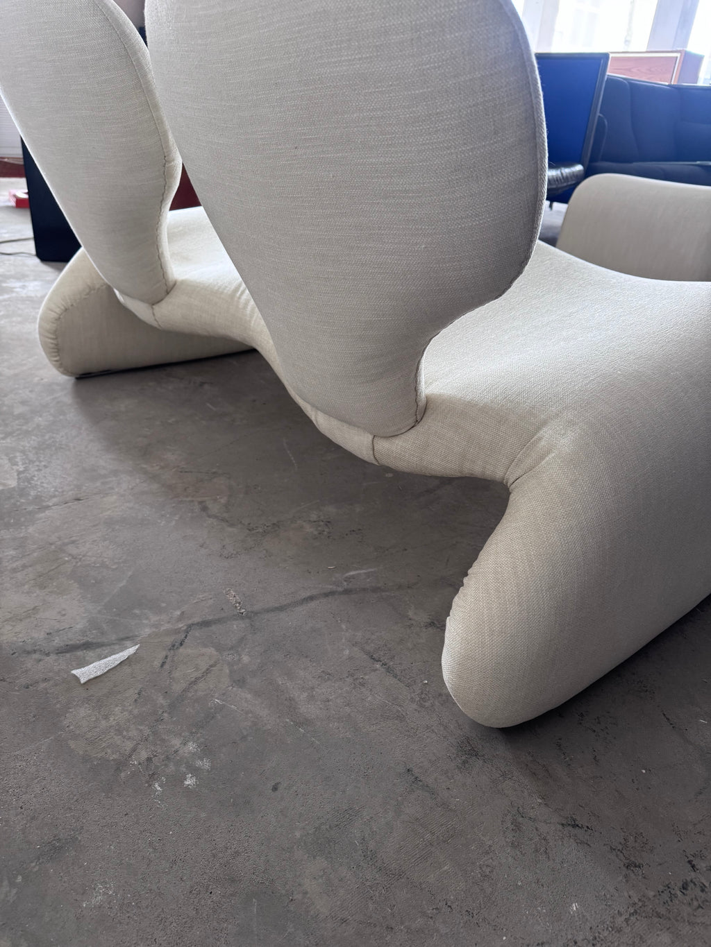 Djinn 2-Sitzer Sofa in Creme Bouclé von Olivier Mourgue für Airborne, 1970er