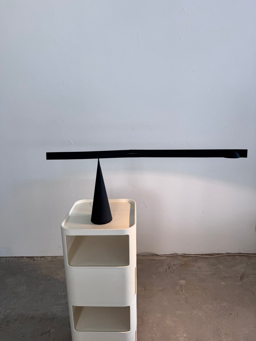 Italiana Luce Tabla Tischlampe, Barbaglia & Colombo, 1980er Postmodern, verstellbare Halogen Designleuchte