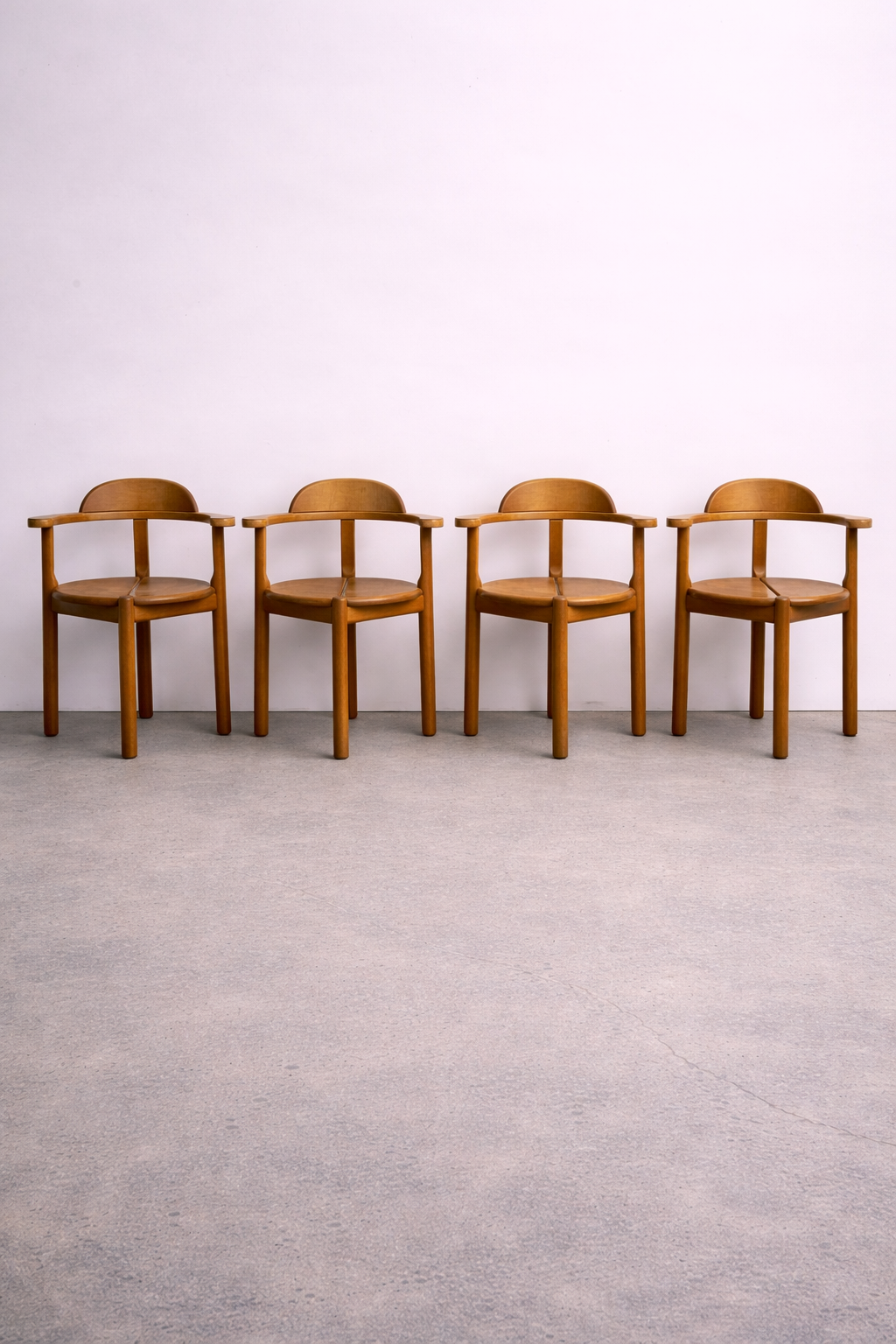1/4 Dänischer Mid Century Esszimmerstuhl, 1960er Vintage Armlehnstuhl aus Erlenholz, Skandinavisches Design, Organische Form