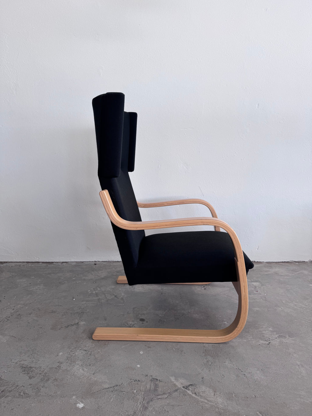 Alvar Aalto 36/401 Freischwinger Sessel für Artek, 1950er – Birke & schwarzer Stoff, Mid-Century Design