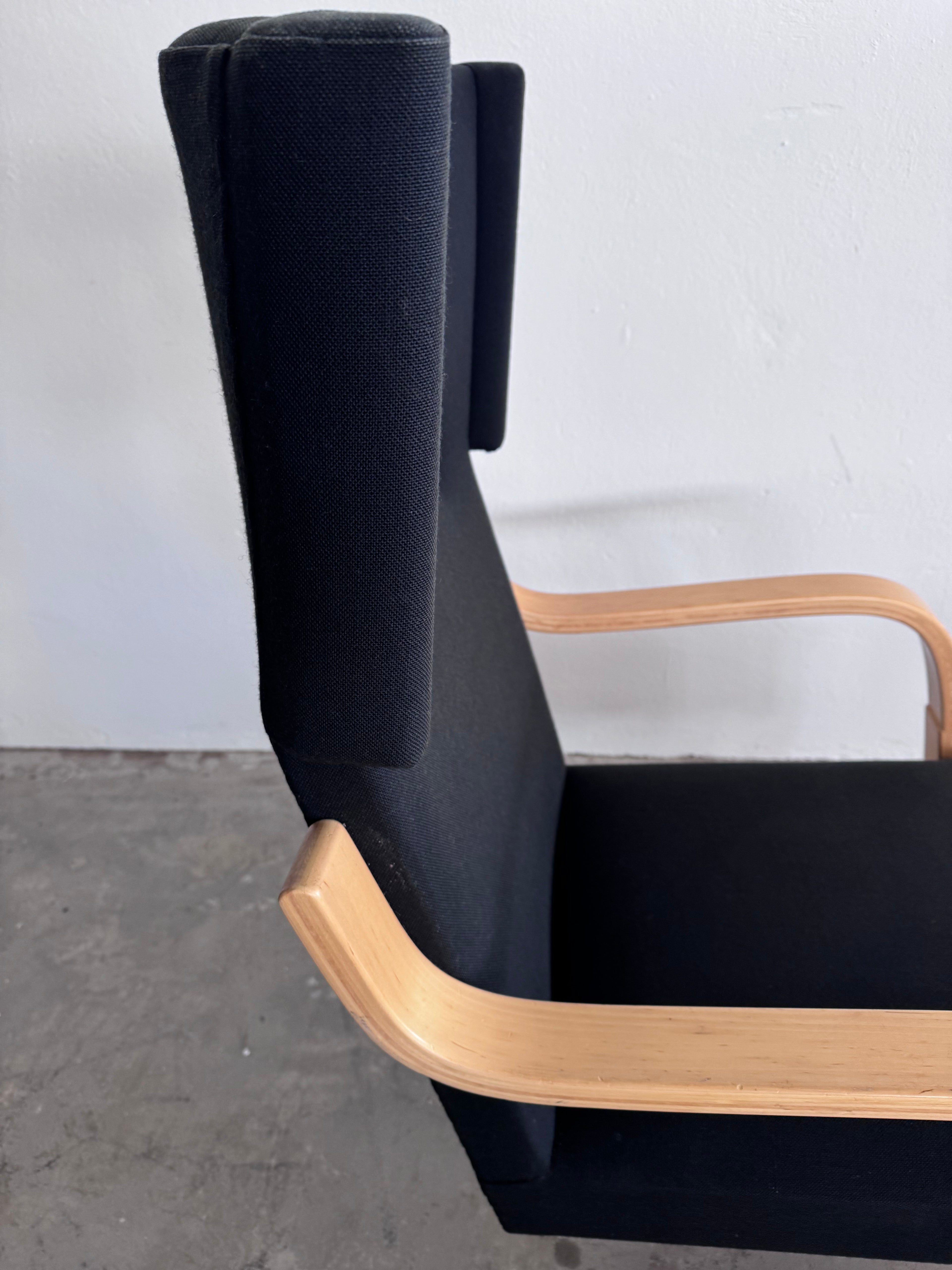 Alvar Aalto 36/401 Freischwinger Sessel für Artek, 1950er – Birke & schwarzer Stoff, Mid-Century Design