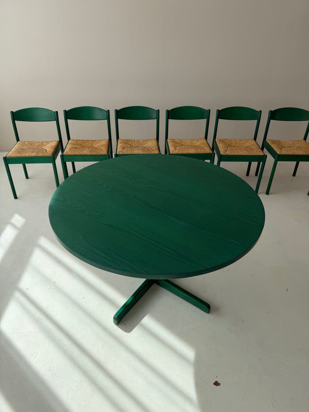1/6 Vintage Thonet Stuhl in Dunkelgrün – Mid-Century Geflechtstuhl mit Bastgeflecht 70er