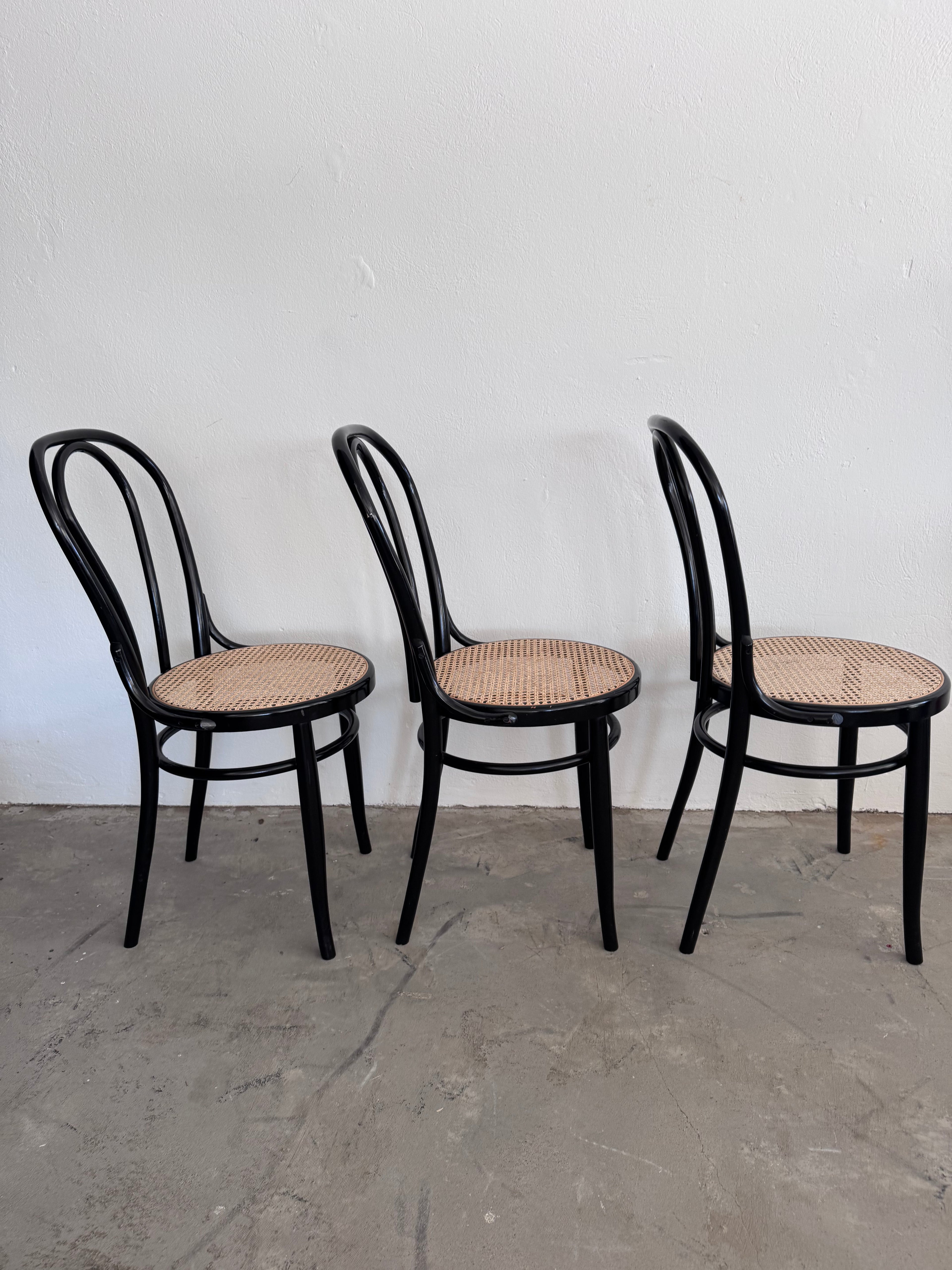 Thonet Nr. 18 Stuhl aus Buchenholz & Wiener Geflecht, 1960er – zugeschrieben Thonet / Herbatschek