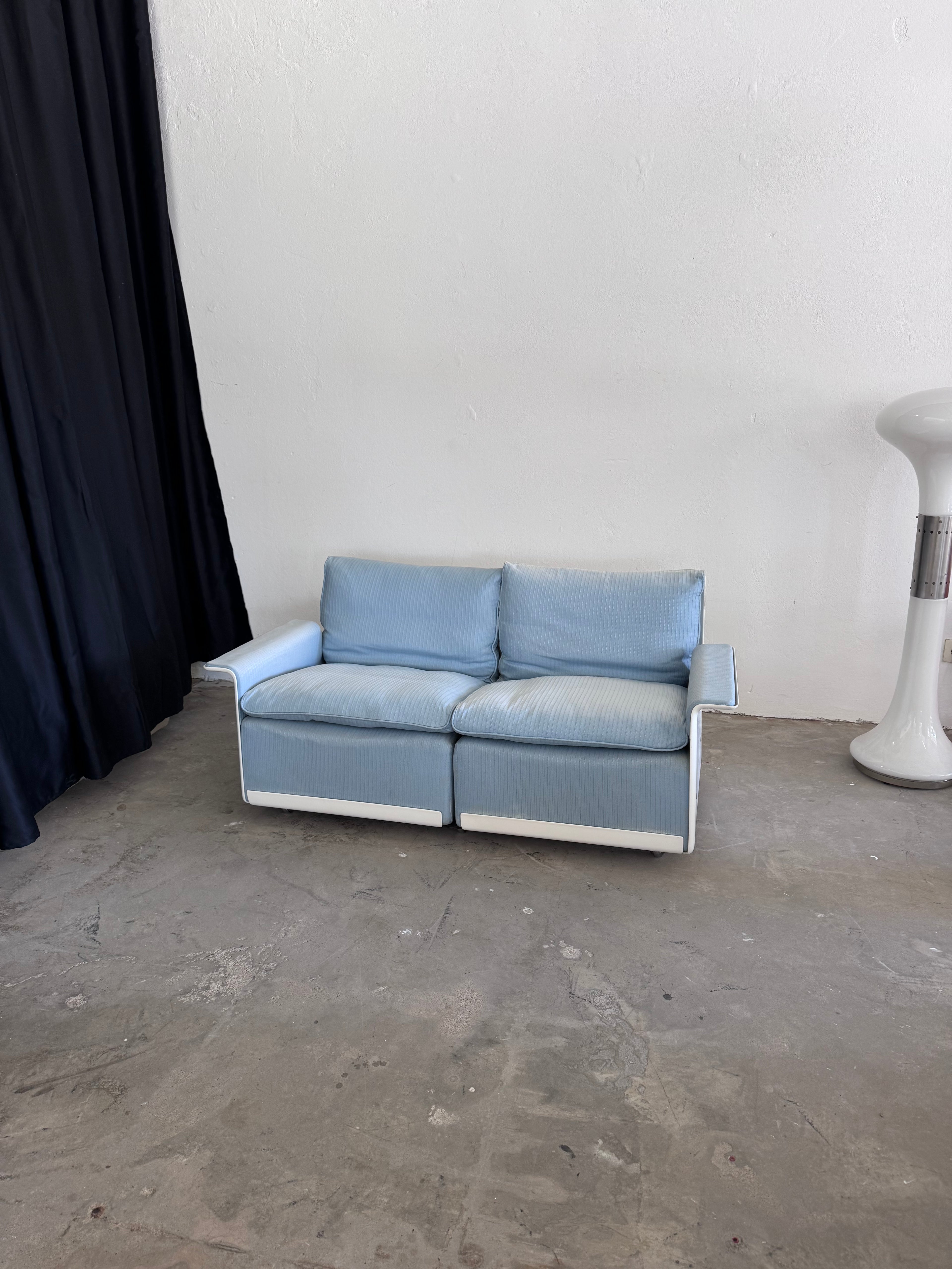 Vitsoe 620 2-Sitzer Sofa von Dieter Rams | Weißes Fiberglas | Original Vintage Designklassiker
