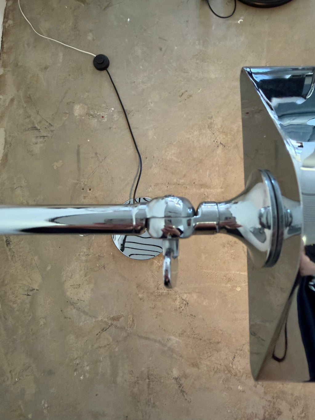Florian Schulz Stehlampe, 1970er – Verchromte Hollywood Regency Designleuchte – Höhenverstellbar & Schwenkbar – Vintage Deutschland