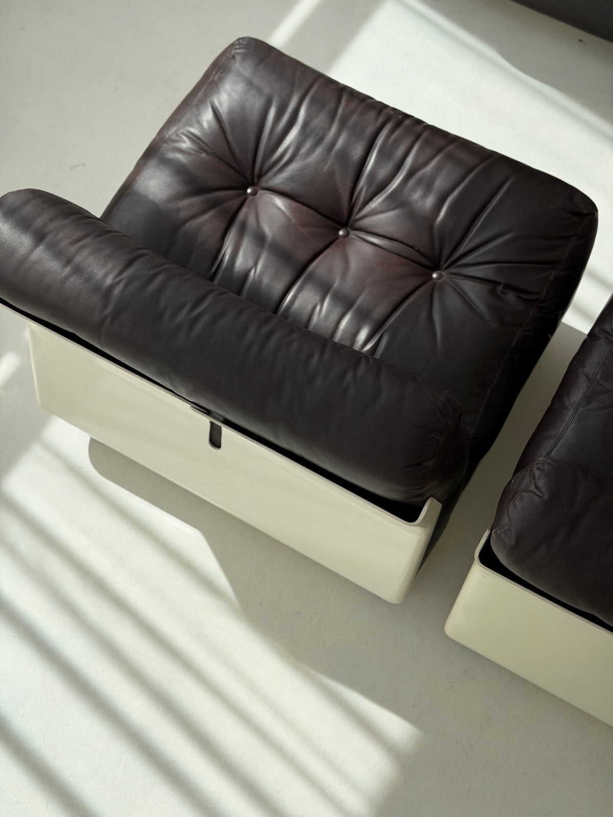 1/5 Vintage Amanta Lounge Chair by Mario Bellini for C&B Italia, Original Leather & Fiberglass, 1970s Italian Design