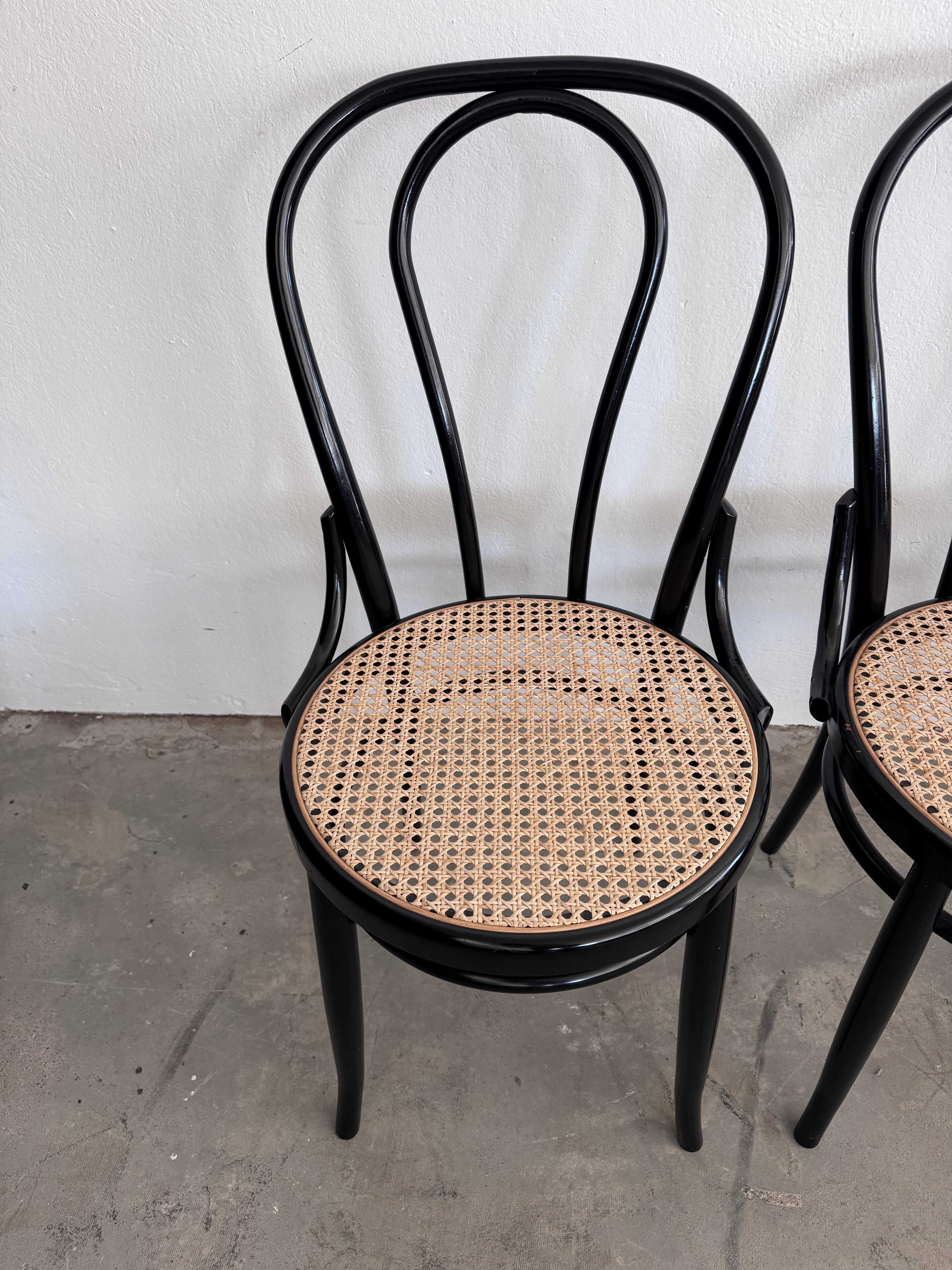 Thonet Nr. 18 Stuhl aus Buchenholz & Wiener Geflecht, 1960er – zugeschrieben Thonet / Herbatschek