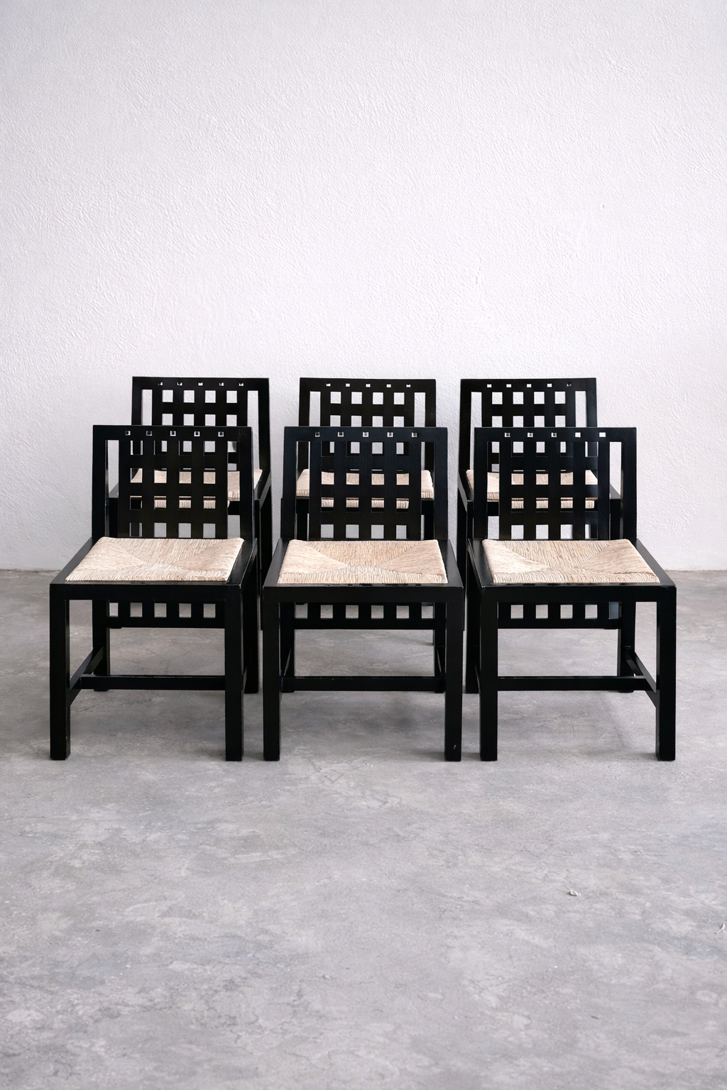 6 Vintage Mackintosh DS3 Dining Chairs for Cassina – Black Wood & Rush Seat – Postmodern Design Set