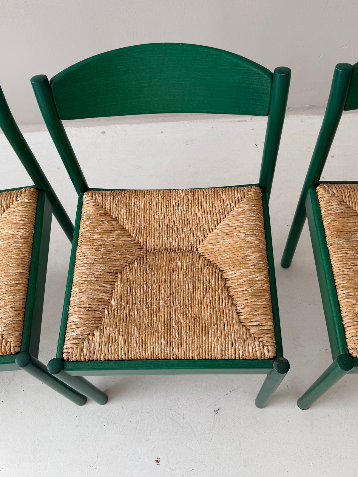 1/6 Vintage Thonet Stuhl in Dunkelgrün – Mid-Century Geflechtstuhl mit Bastgeflecht 70er