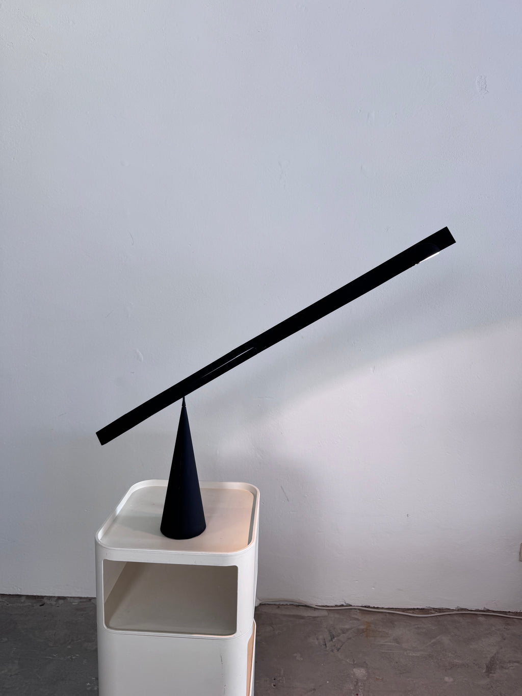Italiana Luce Tabla Tischlampe, Barbaglia & Colombo, 1980er Postmodern, verstellbare Halogen Designleuchte