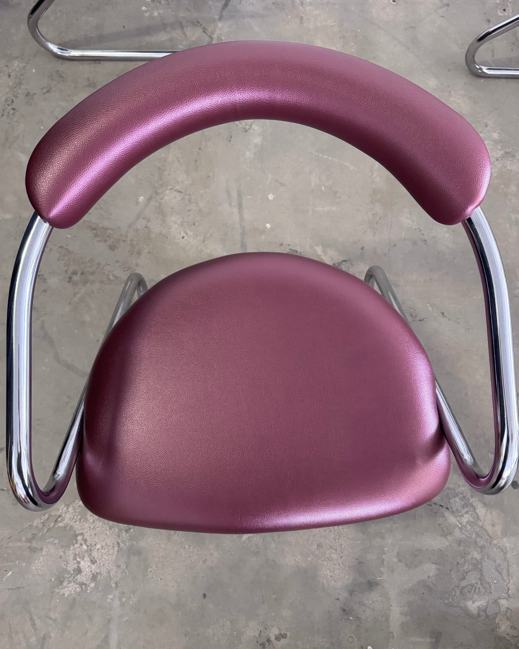 Set of 4 Cantilever Chairs · 1970s · Chrome Frame · Metallic Aubergine Faux Leather · Vintage Space Age