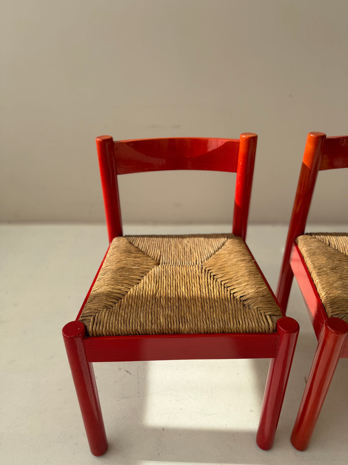 SET of 4 Vintage Red Carimate Chairs style by Vico Magistretti / Wooden Dining Chairs with Woven Seat / Made in Italy / 1970s