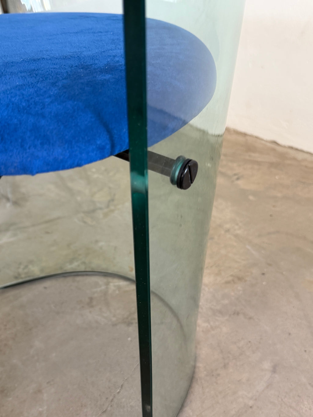 Rare Italian Orion Glass Chair, 1995 – Postmodern Curved Glass Armchair, Blue Alcantara