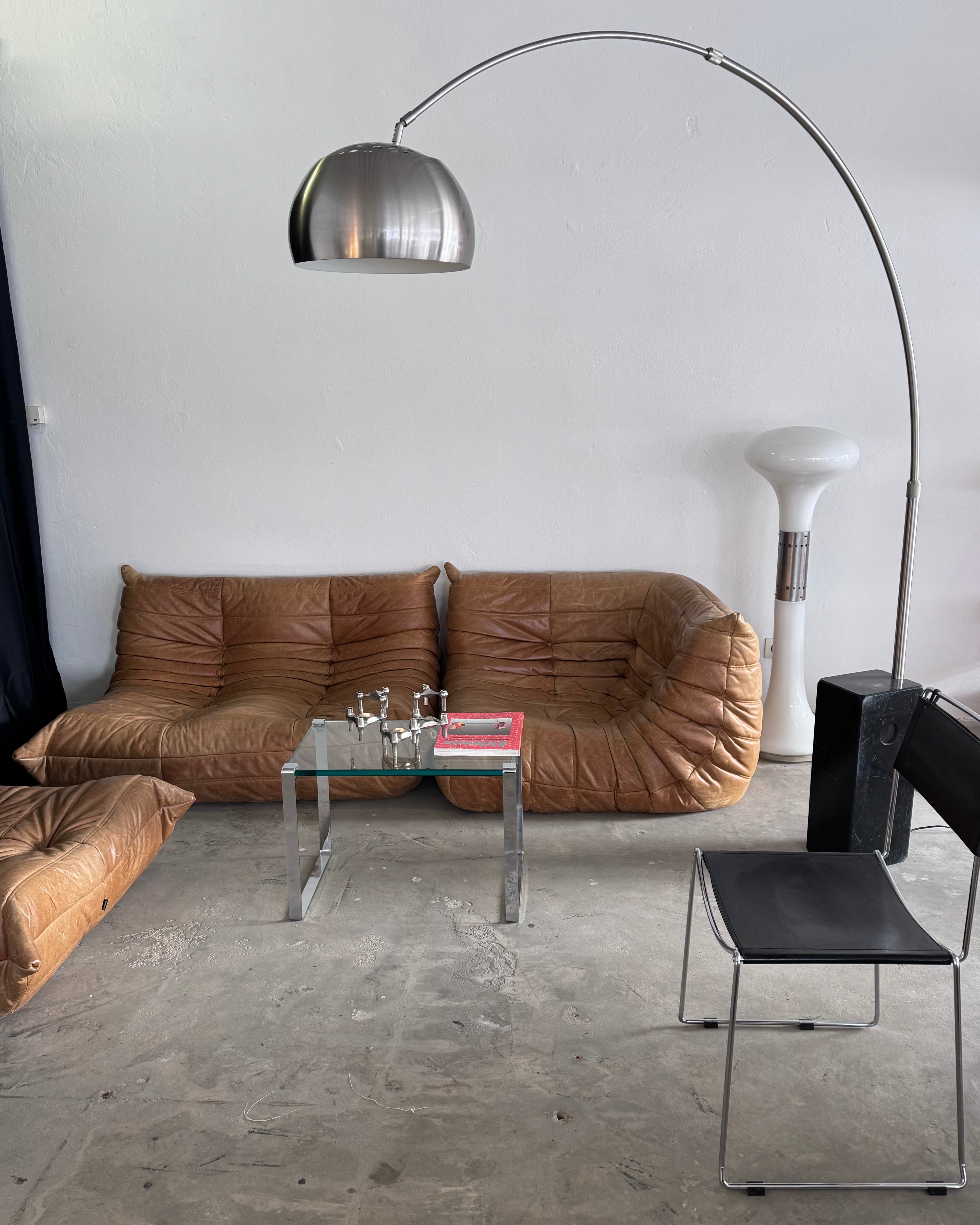 Ligne Roset Cognac Togo Leder Set 2-Sitzer + Corner + Ottoman von Michel Ducaroy