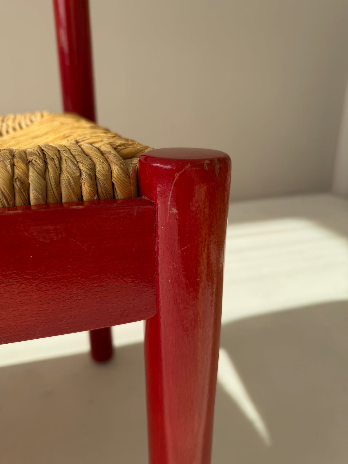 SET of 4 Vintage Red Carimate Chairs style by Vico Magistretti / Wooden Dining Chairs with Woven Seat / Made in Italy / 1970s