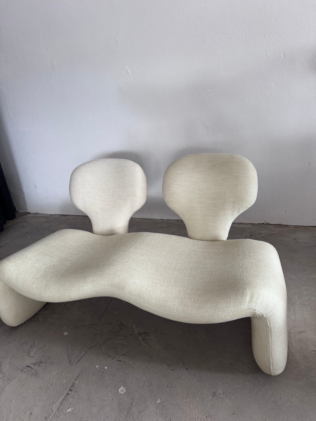 Djinn 2-Sitzer Sofa in Creme Bouclé von Olivier Mourgue für Airborne, 1970er