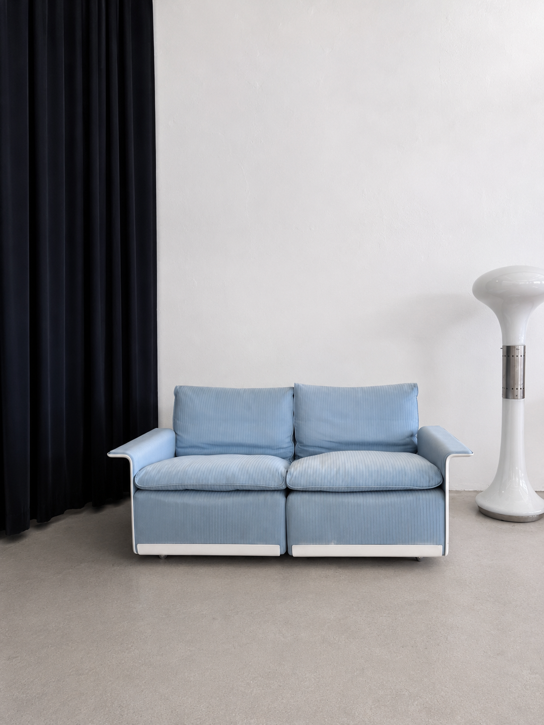 Vitsoe 620 2-Sitzer Sofa von Dieter Rams | Weißes Fiberglas | Original Vintage Designklassiker
