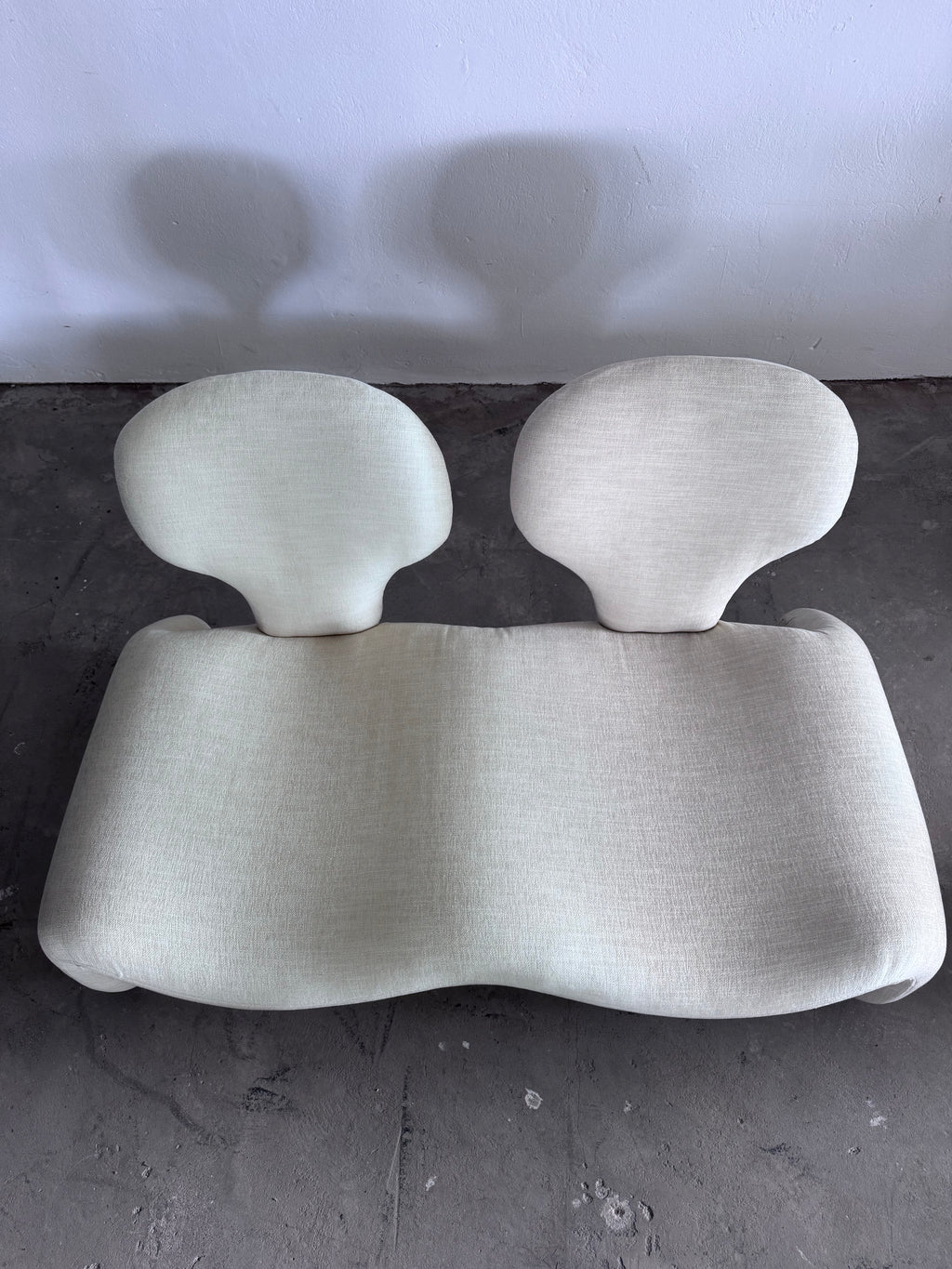 Djinn 2-Sitzer Sofa in Creme Bouclé von Olivier Mourgue für Airborne, 1970er