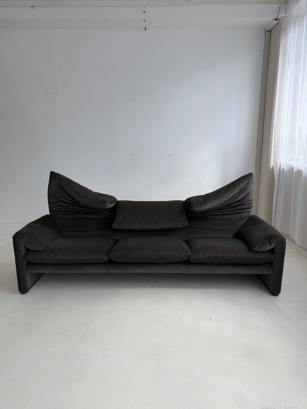 1970s Maralunga Three-Seater Sofa by Vico Magistretti for Cassina