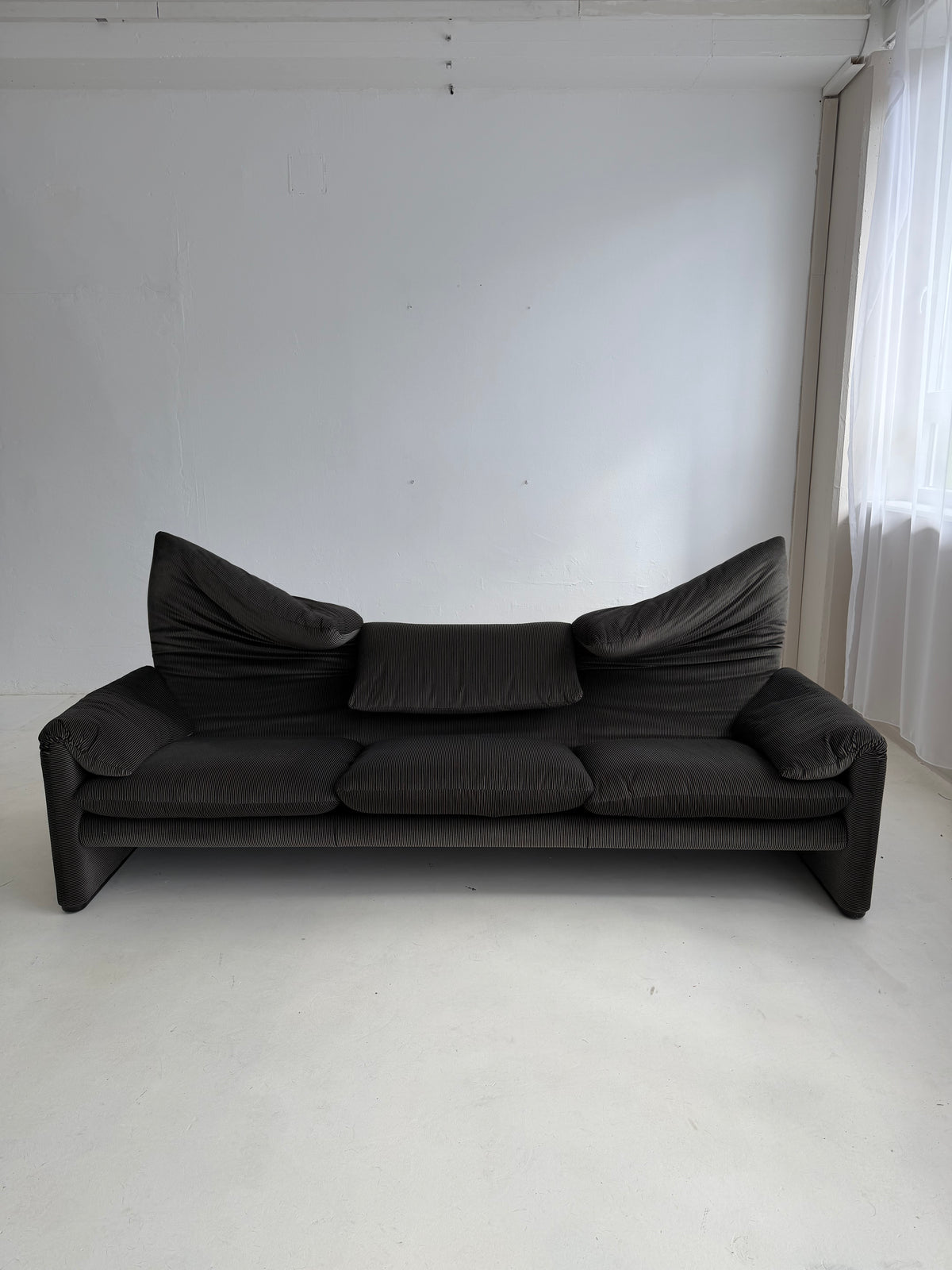 1970s Maralunga Three-Seater Sofa by Vico Magistretti for Cassina