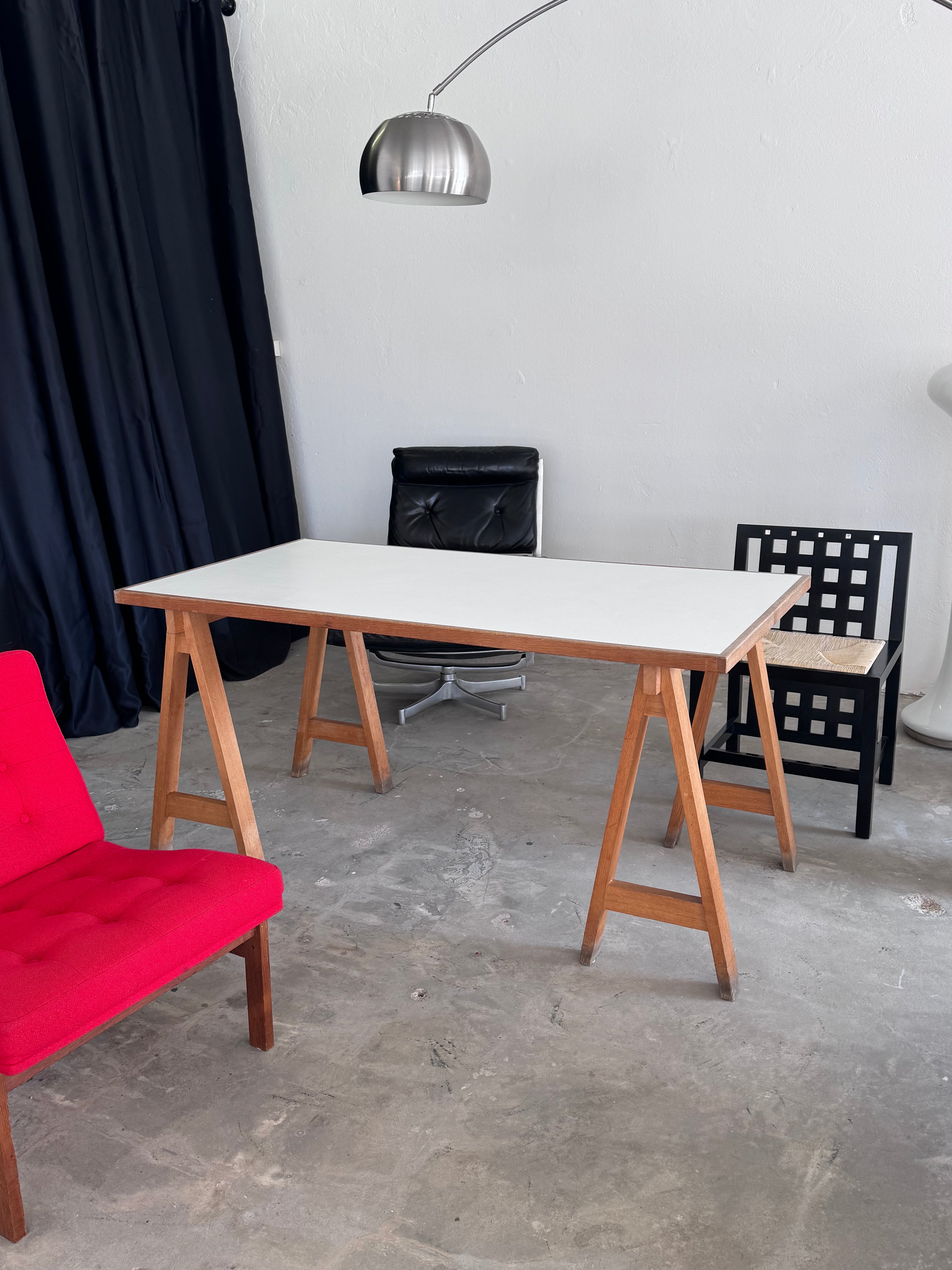 Esstisch zugeschrieben an Karl-Johan Hjerling – skandinavischer Bocktisch – 150 x 80 x 73 cm – Mid Century