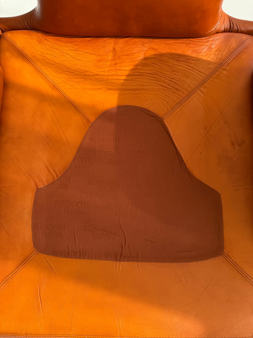 1 of 2 Vintage Confidential Lounge Chair by Alberto Rosselli for Saporiti, 1970s Italian Cognac Leather Armchair