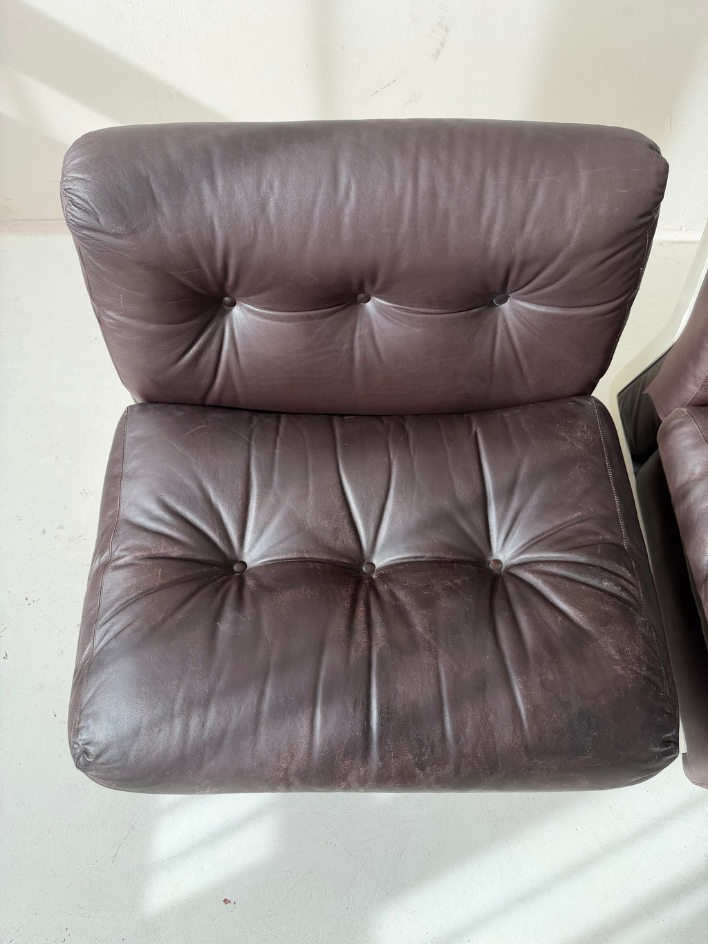 1/5 Vintage Amanta Lounge Chair by Mario Bellini for C&B Italia, Original Leather & Fiberglass, 1970s Italian Design