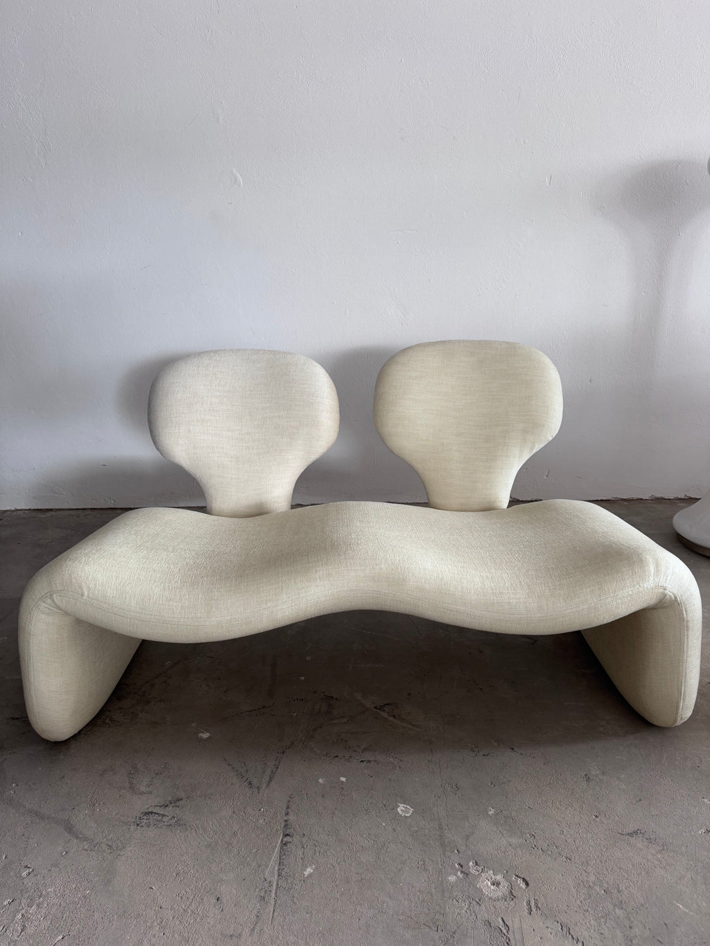 Djinn 2-Sitzer Sofa in Creme Bouclé von Olivier Mourgue für Airborne, 1970er