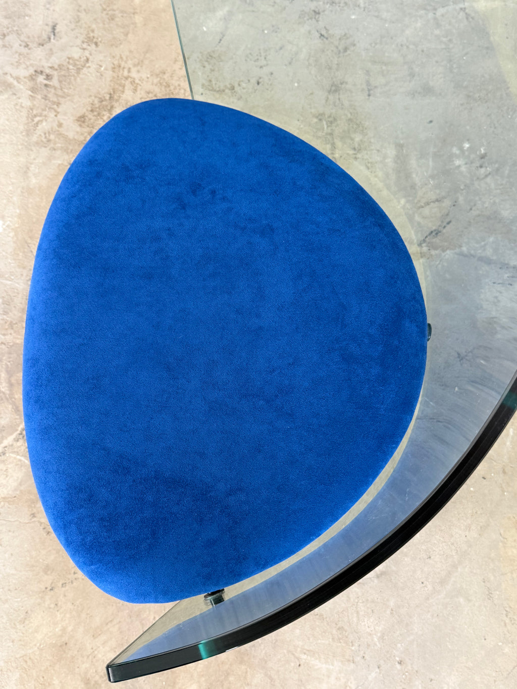 Rare Italian Orion Glass Chair, 1995 – Postmodern Curved Glass Armchair, Blue Alcantara