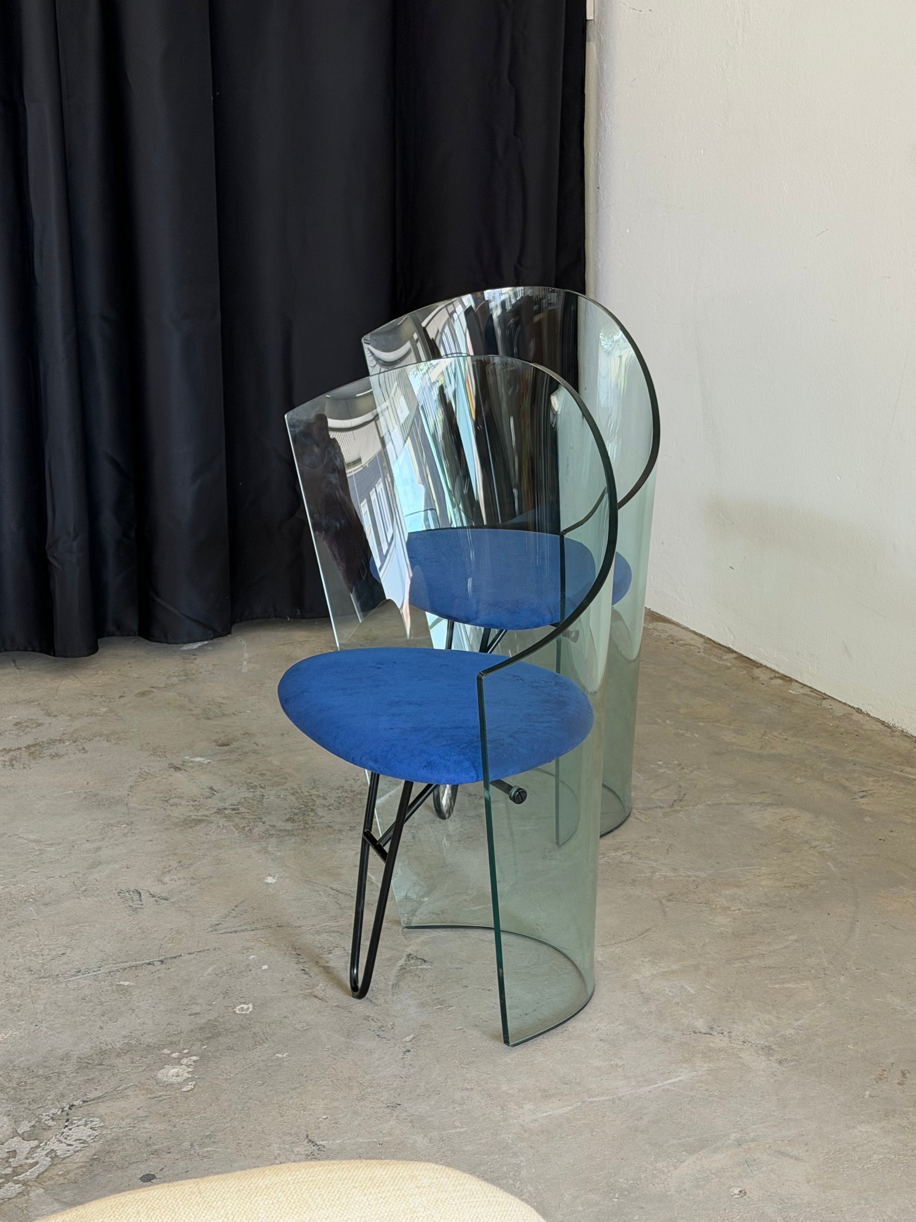 Rare Italian Orion Glass Chair, 1995 – Postmodern Curved Glass Armchair, Blue Alcantara