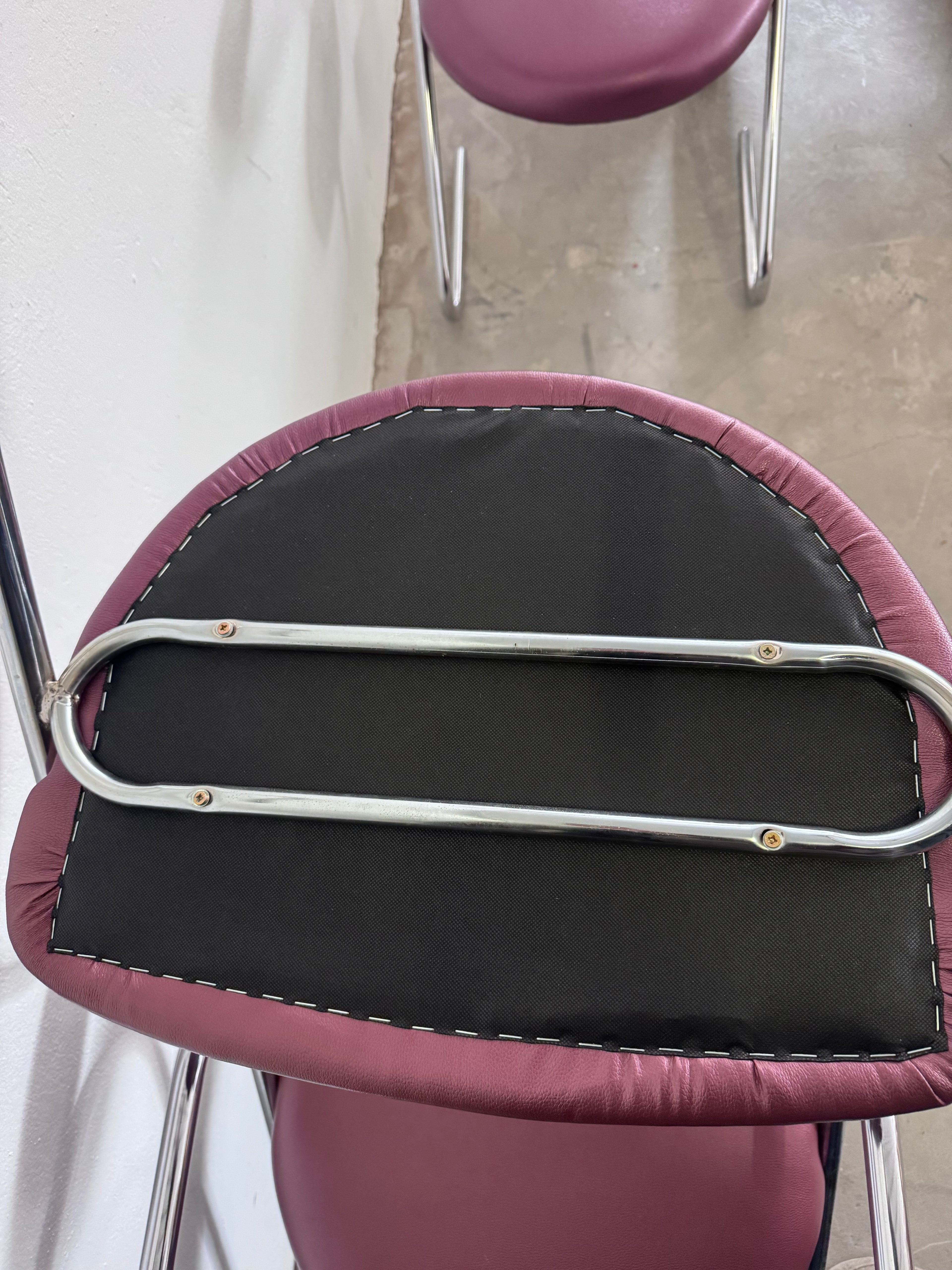Set of 4 Cantilever Chairs · 1970s · Chrome Frame · Metallic Aubergine Faux Leather · Vintage Space Age