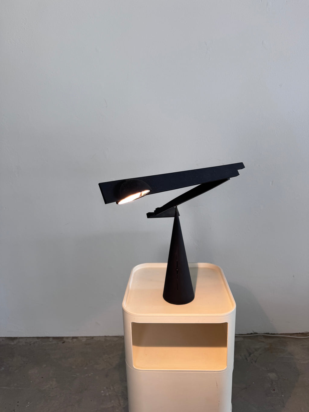 Italiana Luce Tabla Tischlampe, Barbaglia & Colombo, 1980er Postmodern, verstellbare Halogen Designleuchte