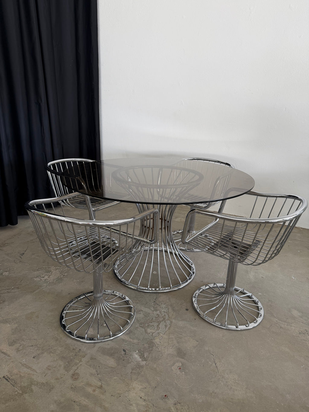 Gastone Rinaldi  Essgruppe | 4 Rima Freischwinger + Rauchglas Tisch | Italien 1970er