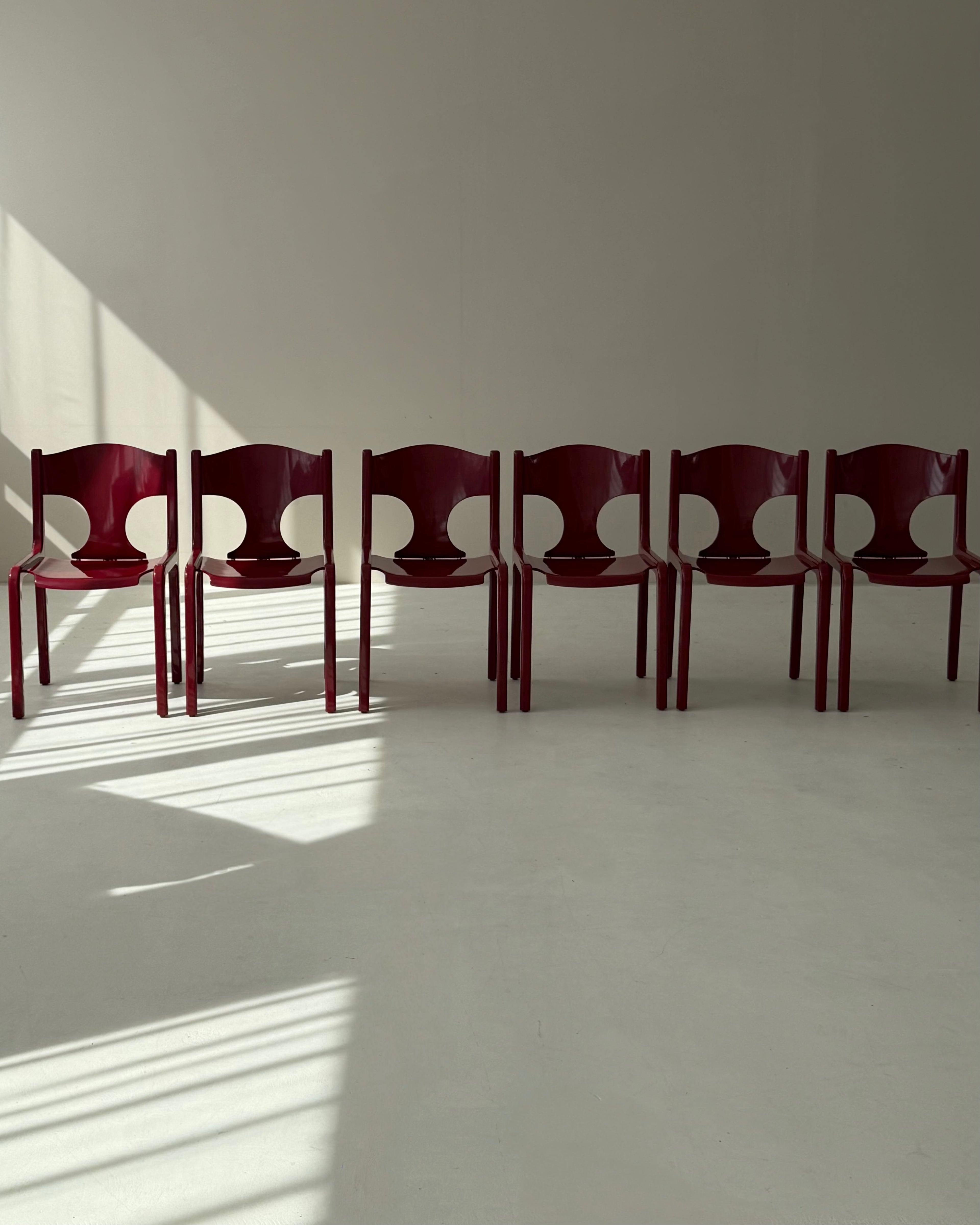 1 of 6 Augusto Savini for Pozzi “Pamplona” Dining Chairs, Rare Burgundy Red, Italian Mid-Century Modern, 1960s