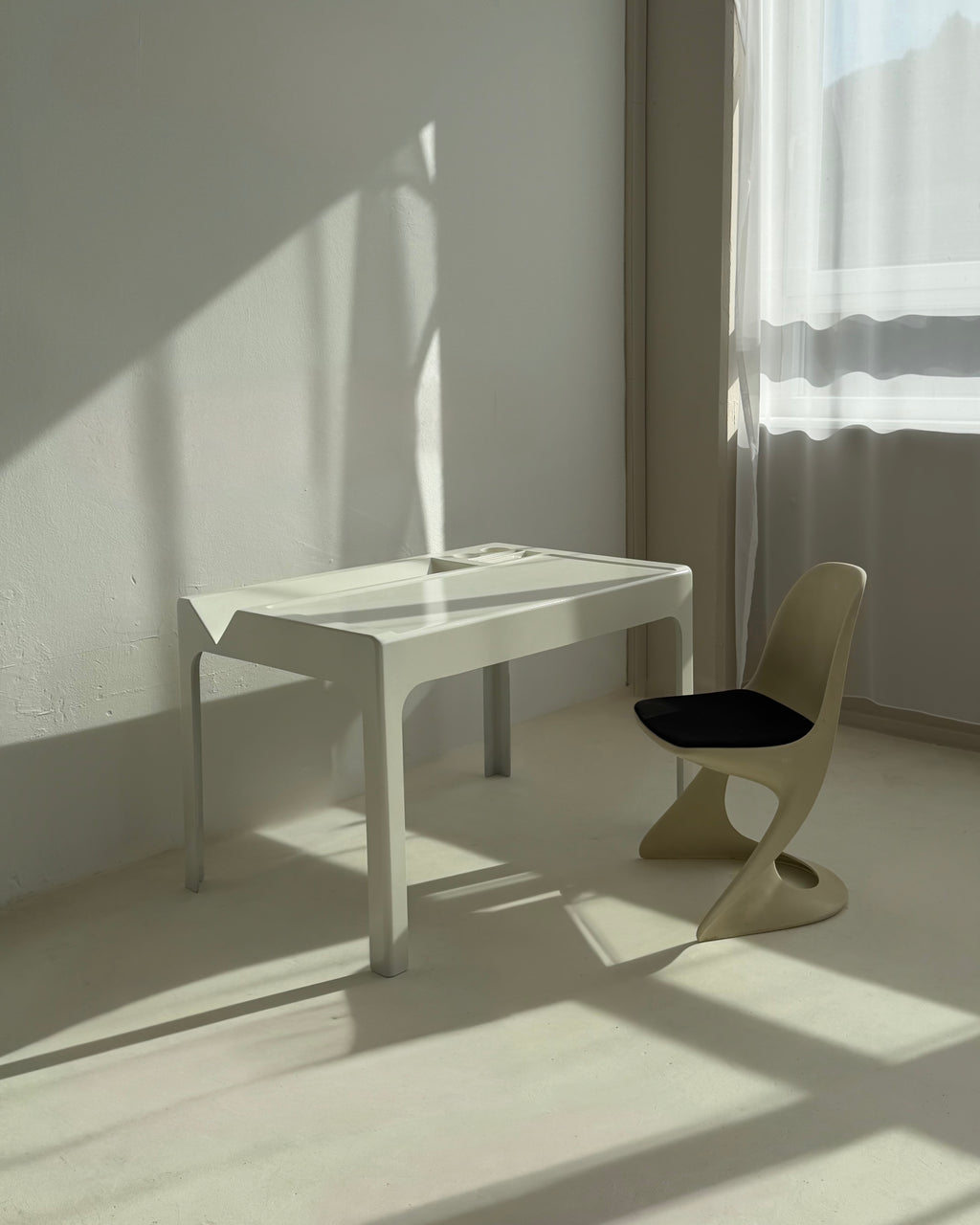 Ozoo Schreibtisch von Marc Berthier für D.A.N. / Roche Bobois, 1967 – französischer Mid-Century-Designklassiker