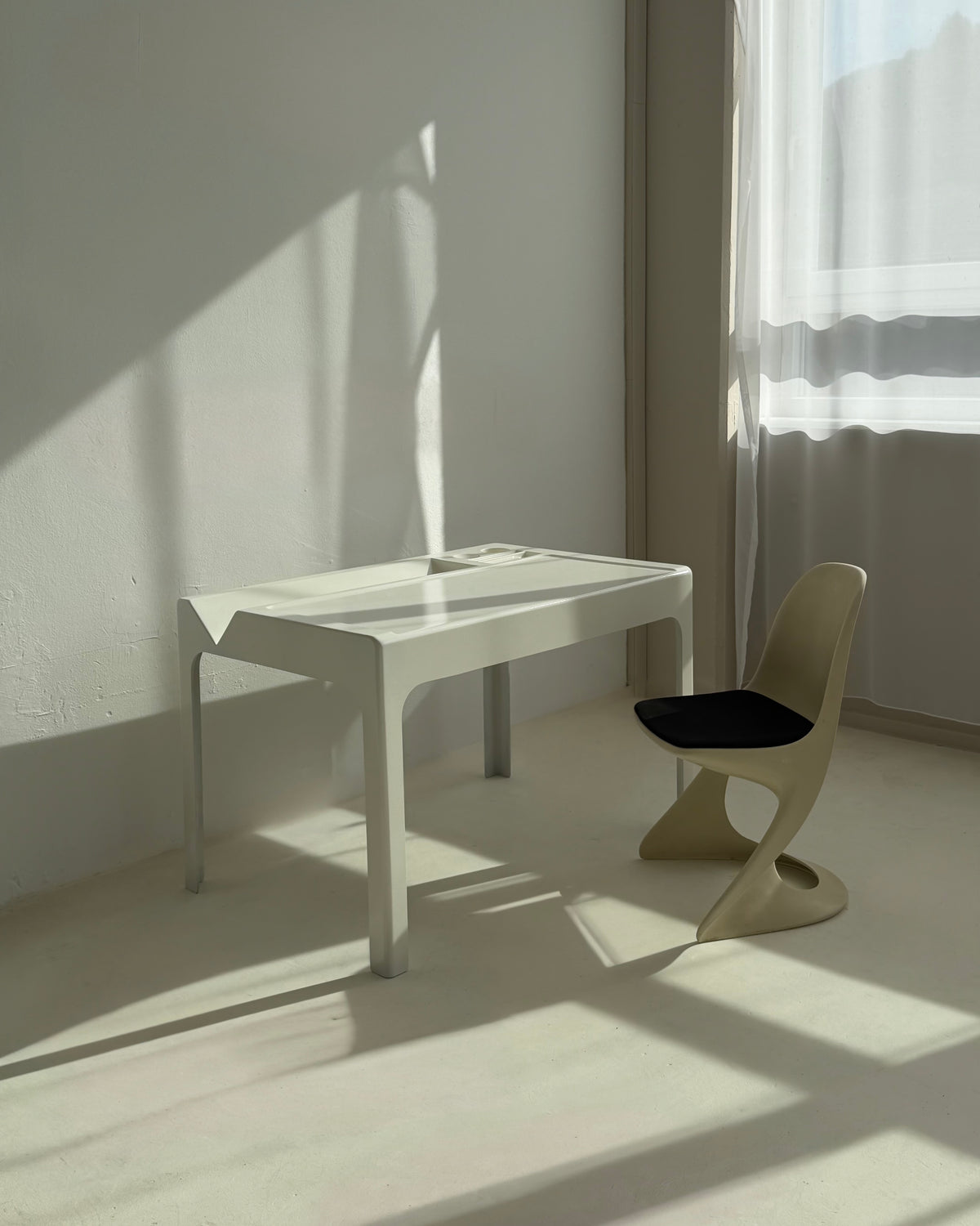 Ozoo Schreibtisch von Marc Berthier für D.A.N. / Roche Bobois, 1967 – französischer Mid-Century-Designklassiker