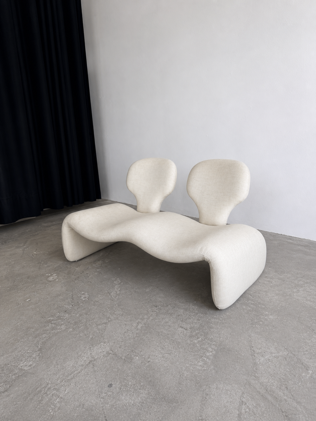 Djinn 2-Sitzer Sofa in Creme Bouclé von Olivier Mourgue für Airborne, 1970er