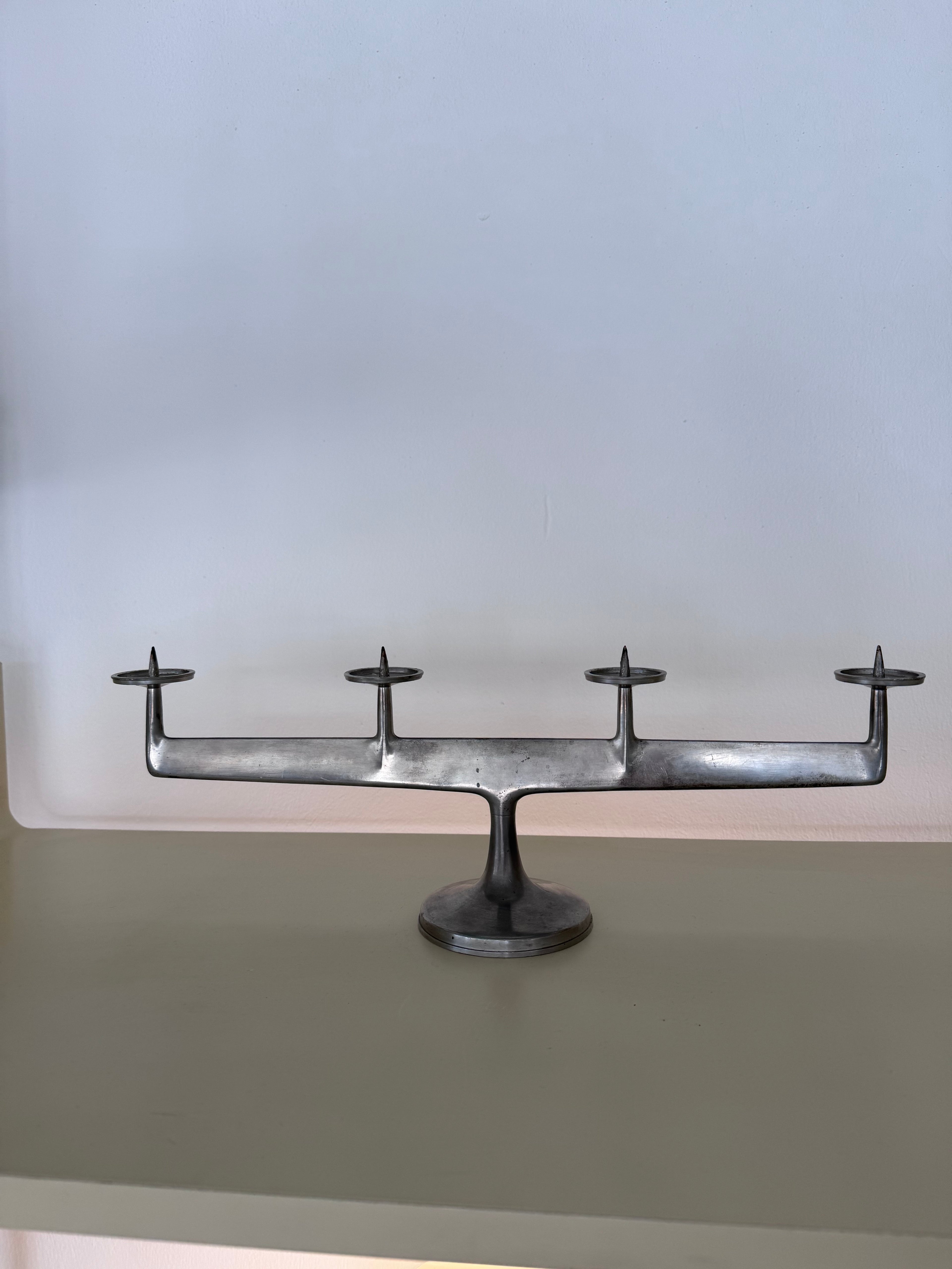 Vintage Bauhaus Zinn Kerzenhalter von Röders – 4-flammiger Designer Kerzenständer, Modernist Tin Candle Holder, German Mid Century Design