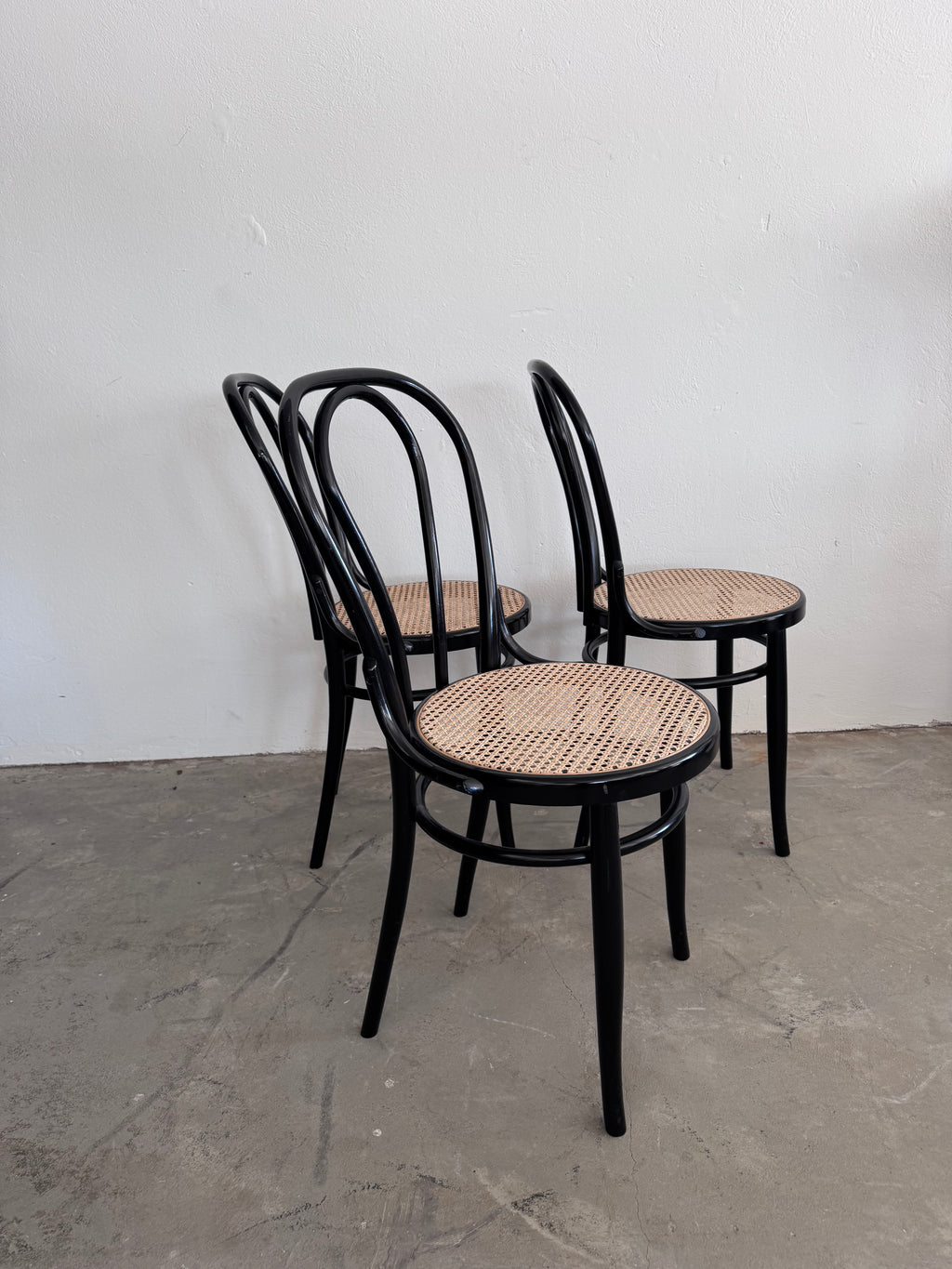 Thonet Nr. 18 Stuhl aus Buchenholz & Wiener Geflecht, 1960er – zugeschrieben Thonet / Herbatschek