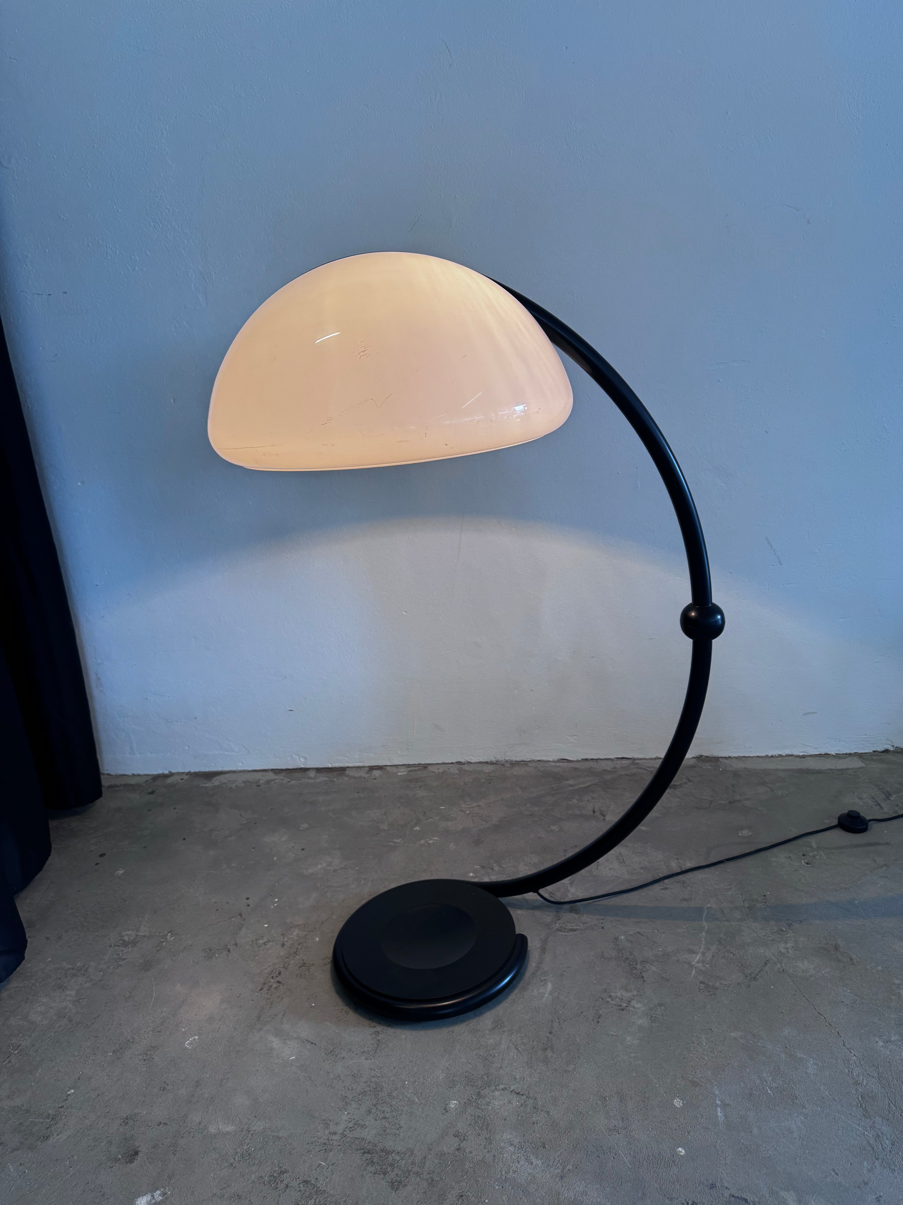 Vintage Martinelli Luce Serpente 2131 Floor Lamp by Elio Martinelli | Italian Mid Century Modern Floor Lamp | Italy 1960s