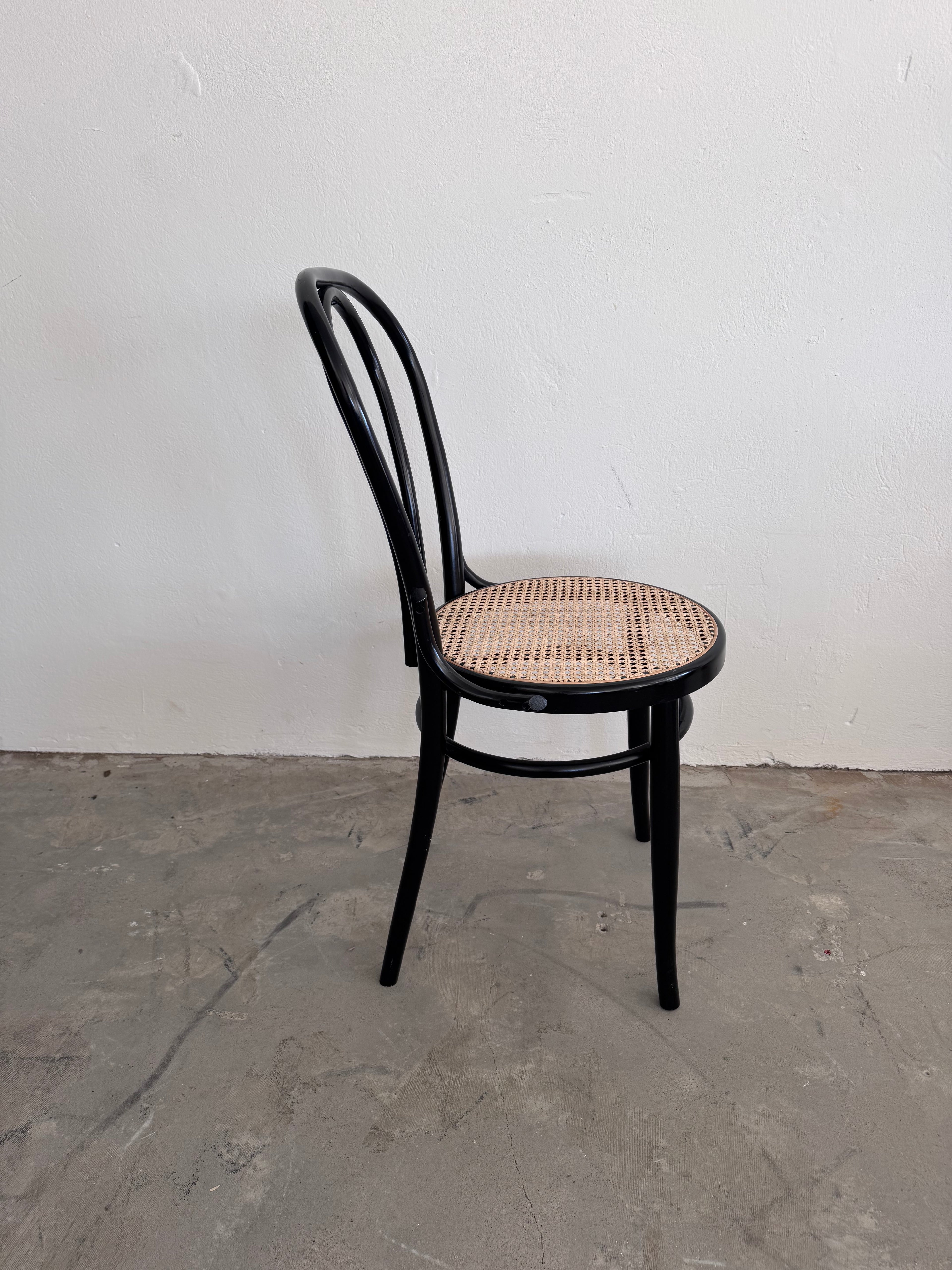 Thonet Nr. 18 Stuhl aus Buchenholz & Wiener Geflecht, 1960er – zugeschrieben Thonet / Herbatschek