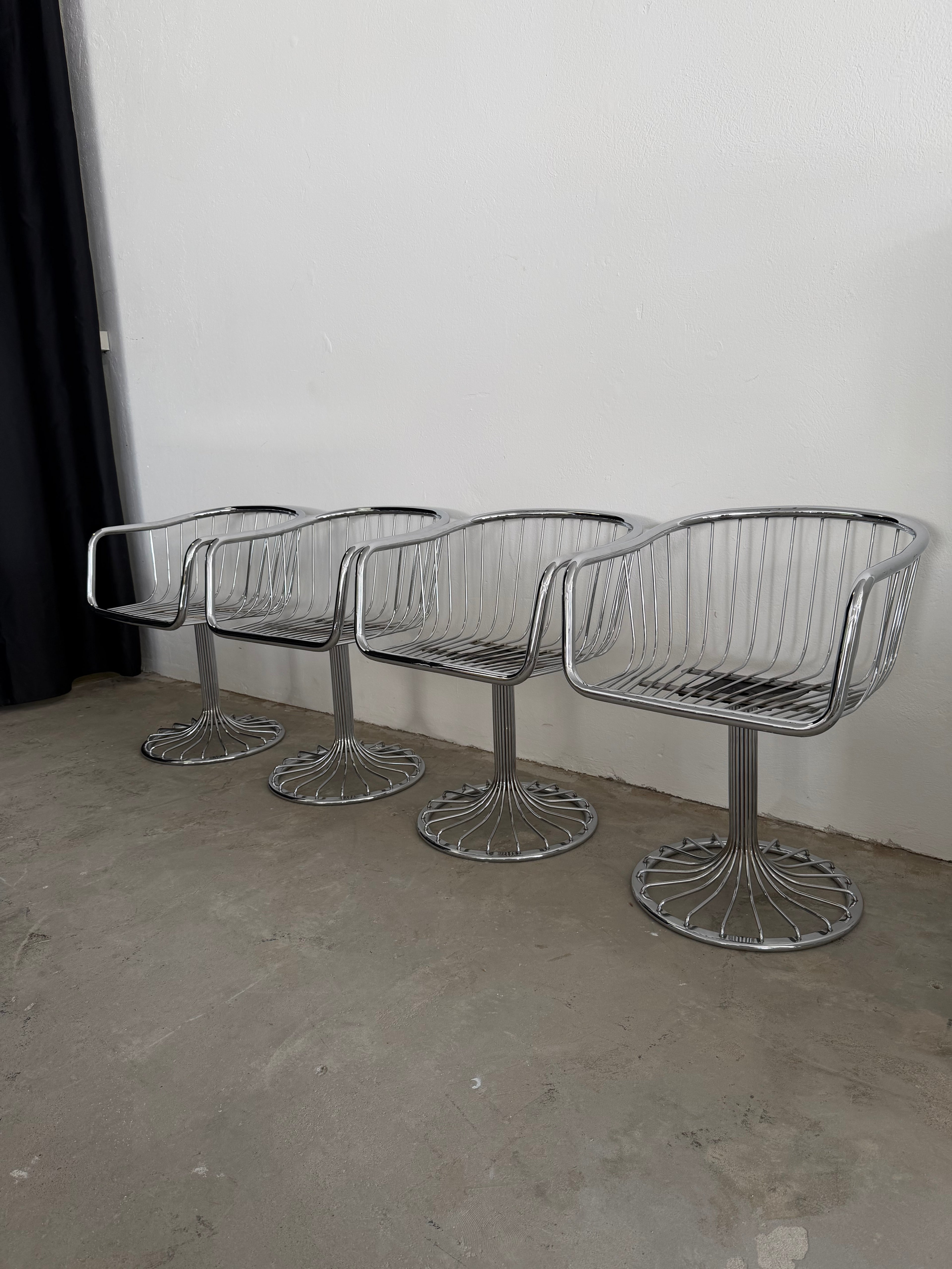 Gastone Rinaldi  Essgruppe | 4 Rima Freischwinger + Rauchglas Tisch | Italien 1970er