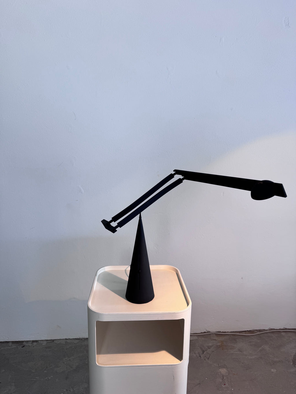 Italiana Luce Tabla Tischlampe, Barbaglia & Colombo, 1980er Postmodern, verstellbare Halogen Designleuchte