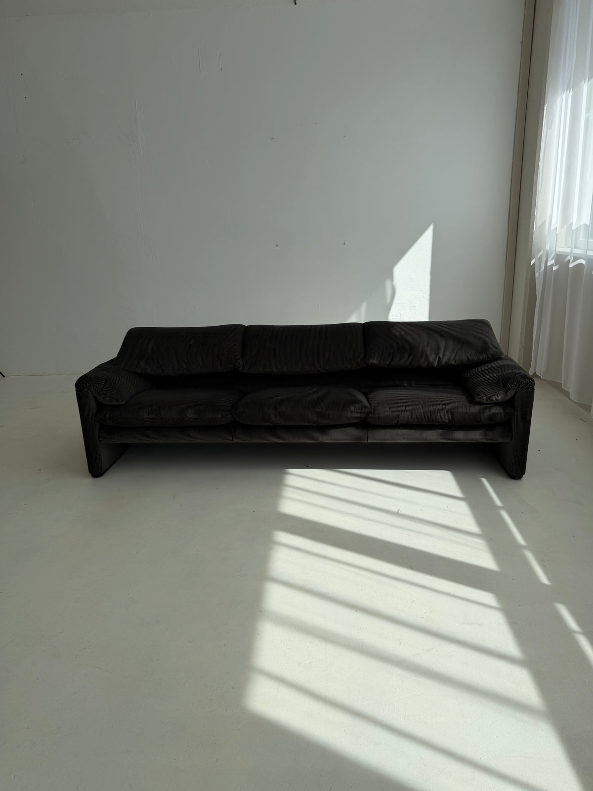 1970s Maralunga Three-Seater Sofa by Vico Magistretti for Cassina