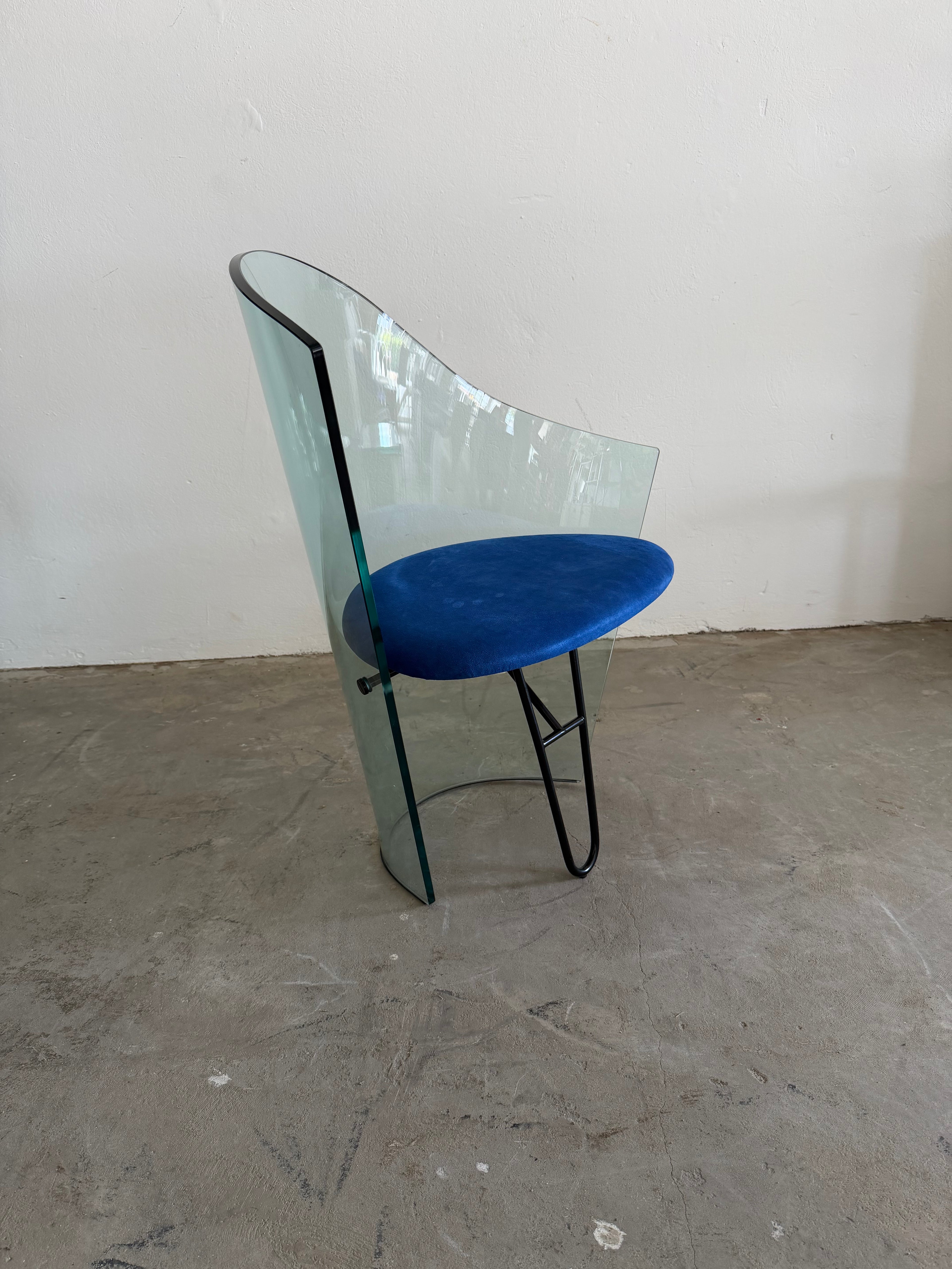 Rare Italian Orion Glass Chair, 1995 – Postmodern Curved Glass Armchair, Blue Alcantara