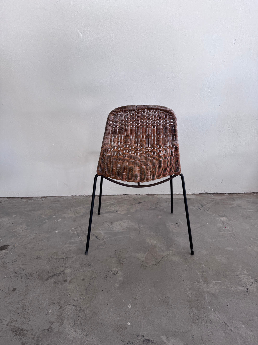 Gian Franco Legler Korbstuhl – Mid Century Rattan Esszimmerstuhl, Italien 1950er/60er, Stahlgestell