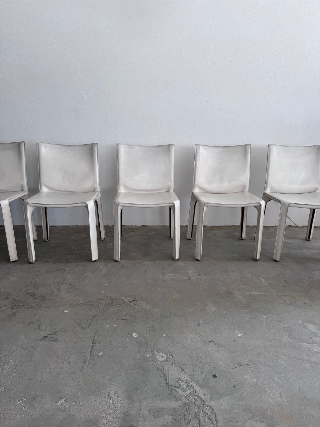 Mario Bellini CAB 412 Stuhl für Cassina | Weißes Leder | 1990er Vintage Designklassiker | Einzelverkauf (6 verfügbar)