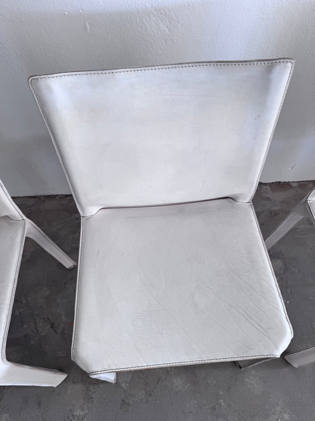 Mario Bellini CAB 412 Stuhl für Cassina | Weißes Leder | 1990er Vintage Designklassiker | Einzelverkauf (6 verfügbar)